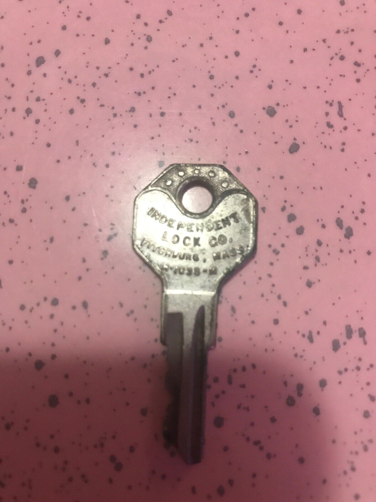 Vintage Independent Lock Co Fitchburg Mass ILCO Key H1098M JL958