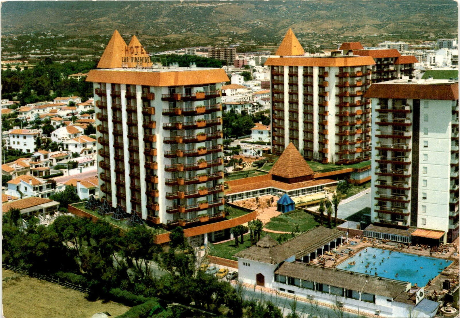Hotel Las Piramides, Fuengirola, Costa del Sol, Spain. Postcard