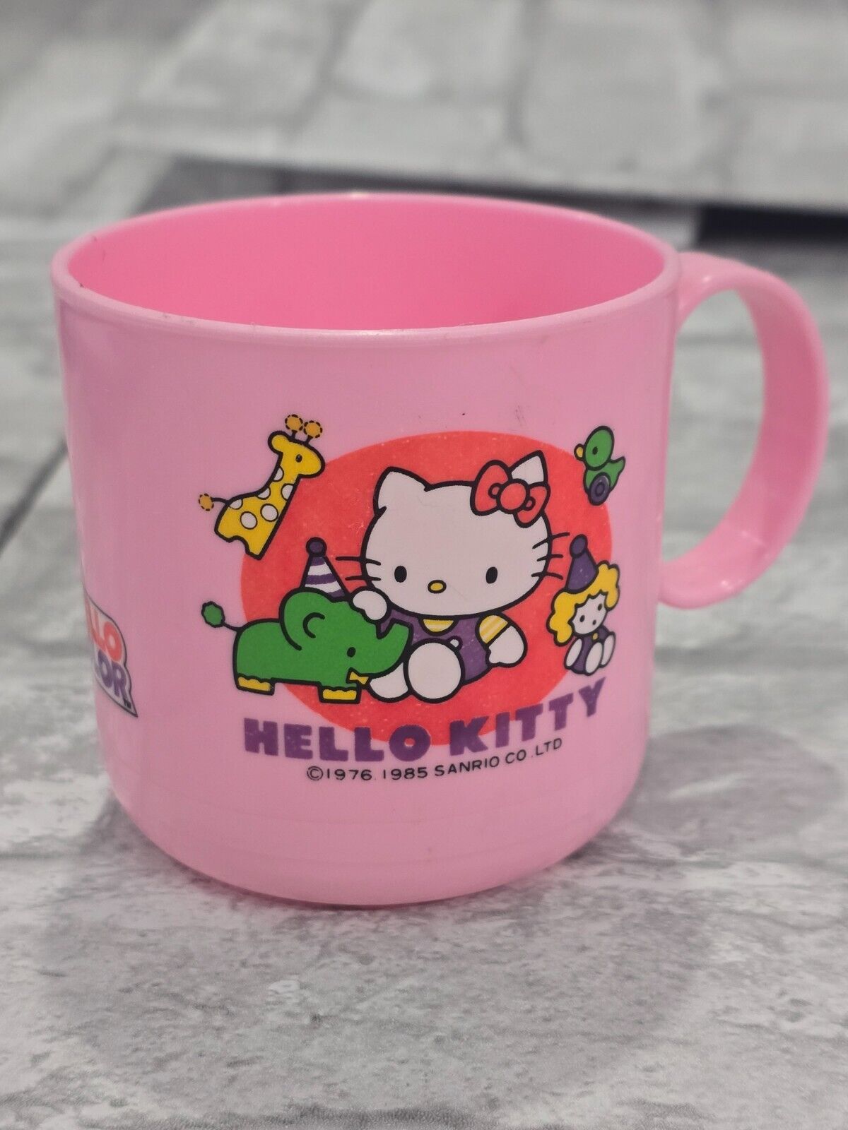 Vintage 1976-1985 Sanrio Hello kitty Color Hello Pink Plastic Cup 3\