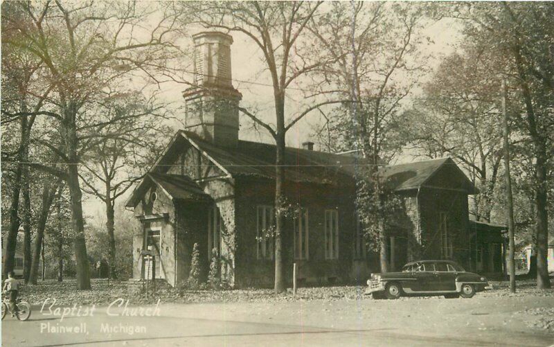 Plainwell Michigan Baptist Church automobile 1950s RPPC Photo Postcard 21-13842