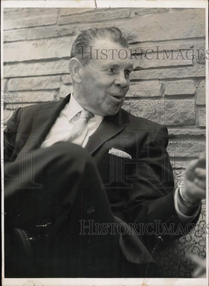 1962 Press Photo Former Boxer Mickey Walker - tub33731