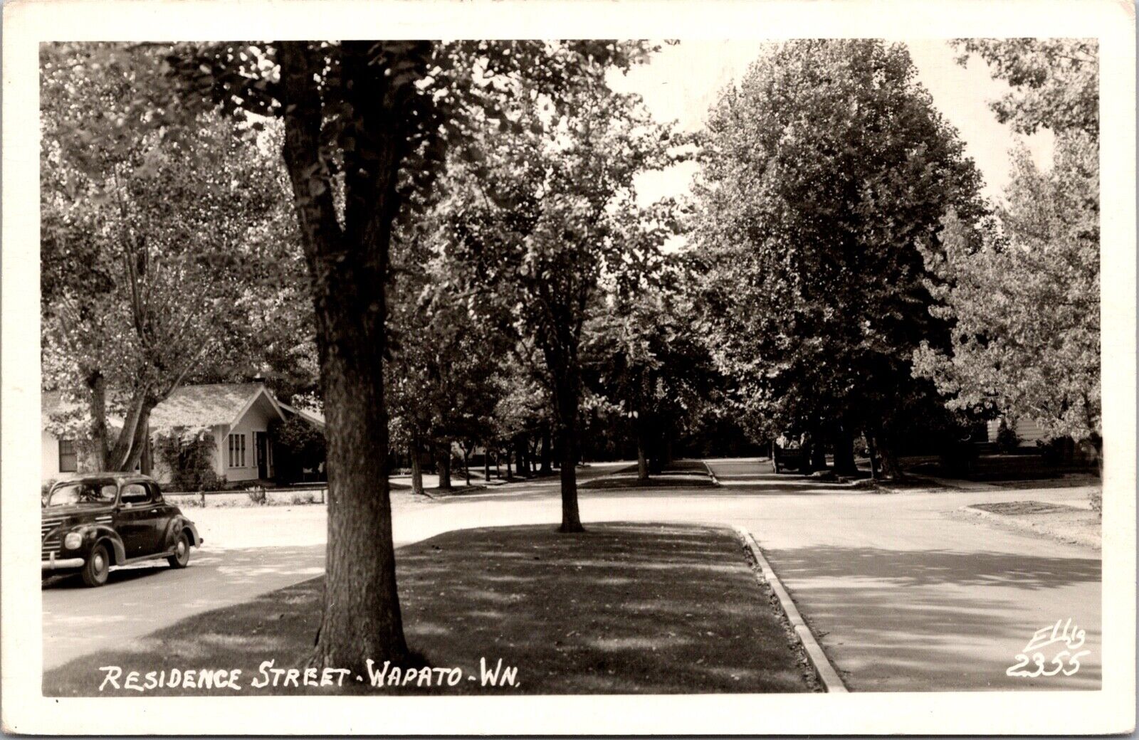Real Photo Postcard Residence Street in Wapato, Washington~573