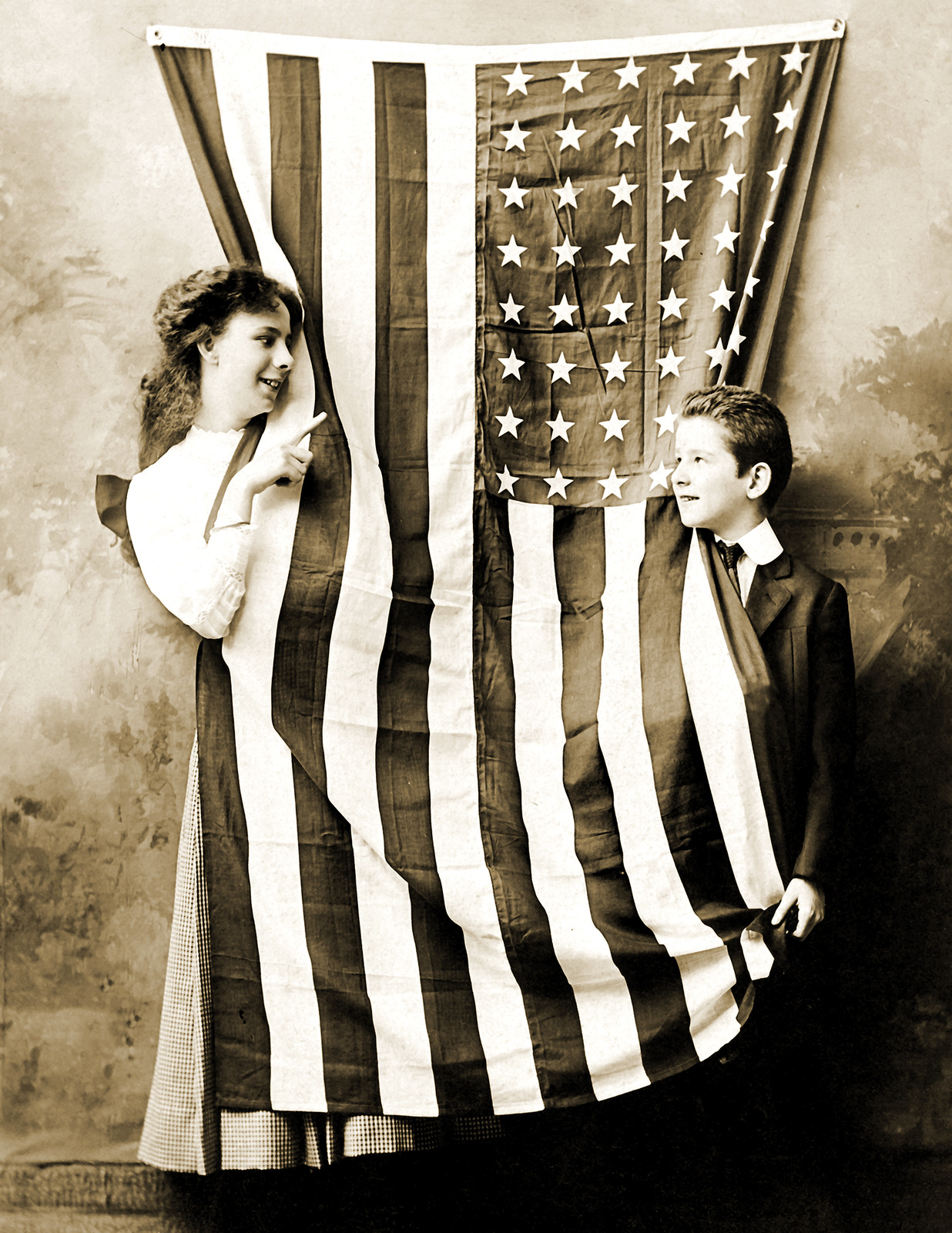 1919 Children With Stars and Stripes American Flag Old Photo 8\