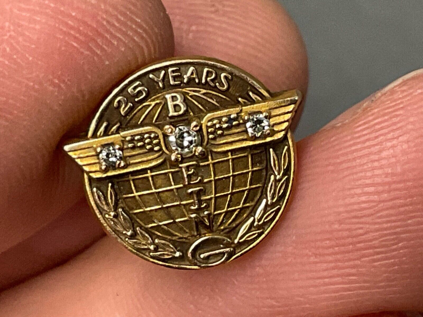 Boeing  25 year Gold Fiill Pin W/ 3 Diamonds Lapel  Jostens