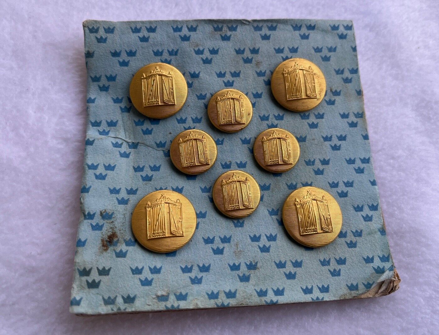 RARE The “21” Club New York City Restaurant Gold Tone Set of 8 Jacket Buttons