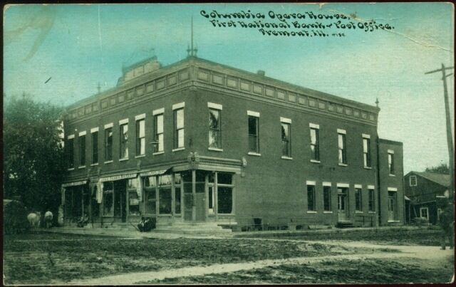 c. 1908 TREMONT, IL, OPERA HOUSE, FIRST NATIONAL BANK, POST OFFICE POSTCARD
