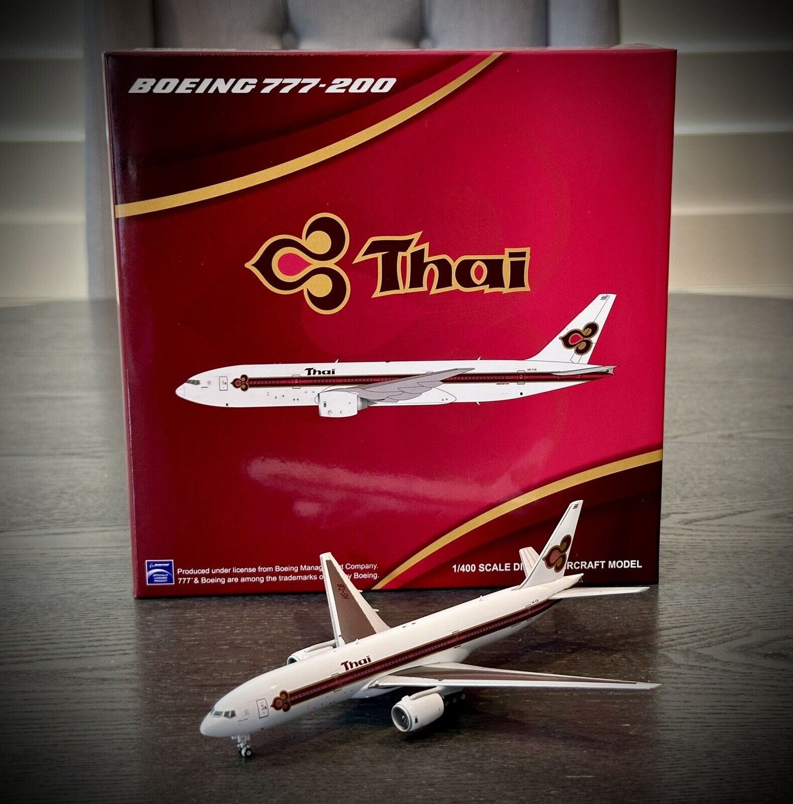 JC Wings Thai Airways B777-200 Reg: HS-TJB Scale 1:400 die-cast model XX4881