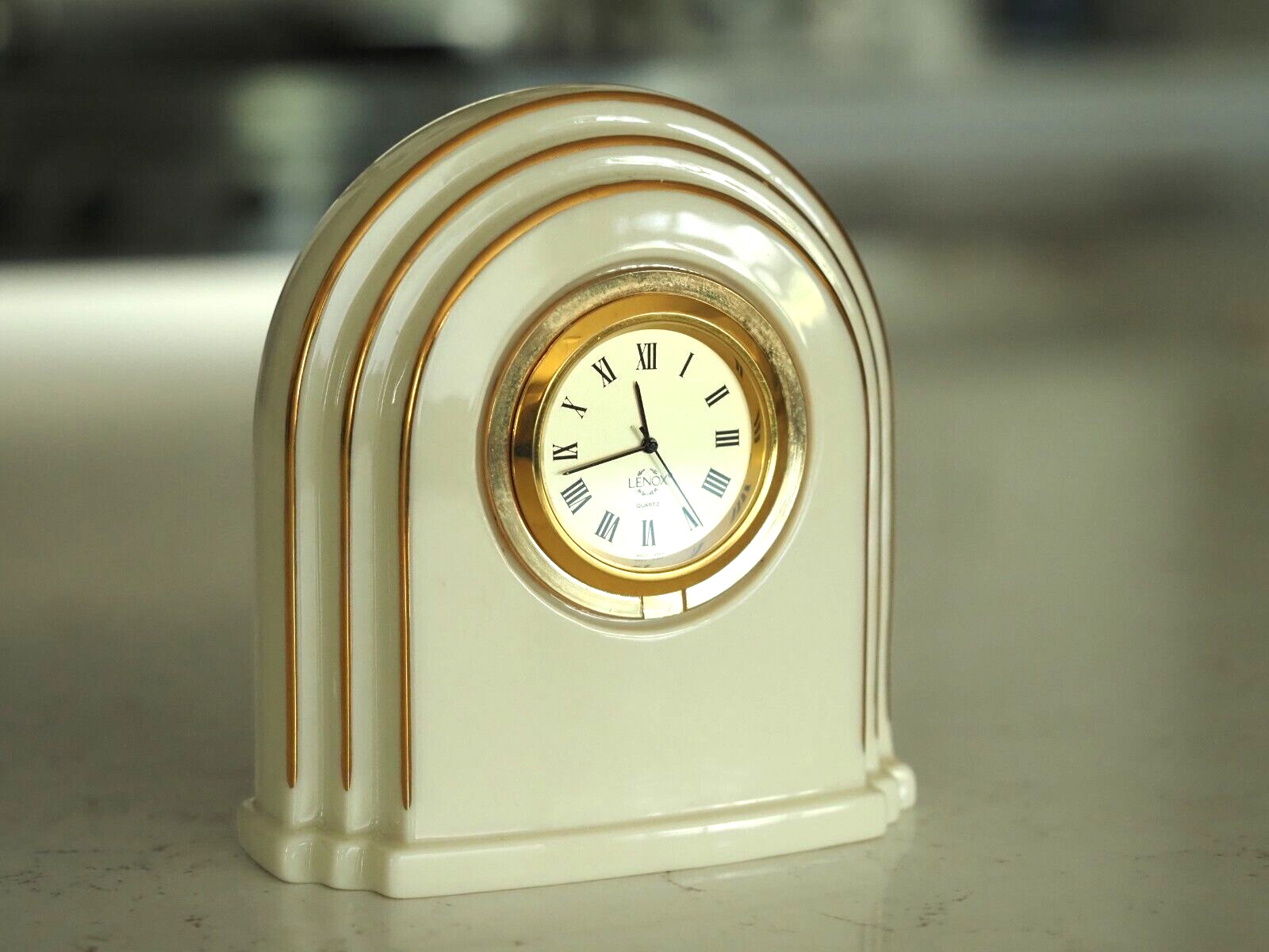 Lenox Eternal Quartz Clock 3.75”x1.85”x3.5” Porcelain New Battery