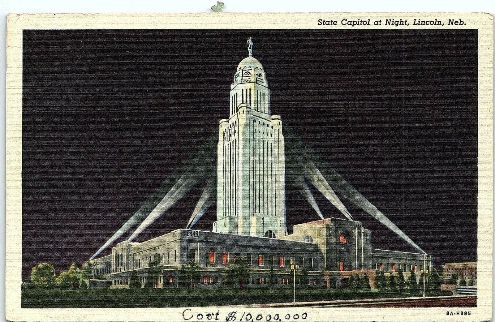 1945 Lincoln Nebraska State Capitol at Night Linen Postcard 13-25