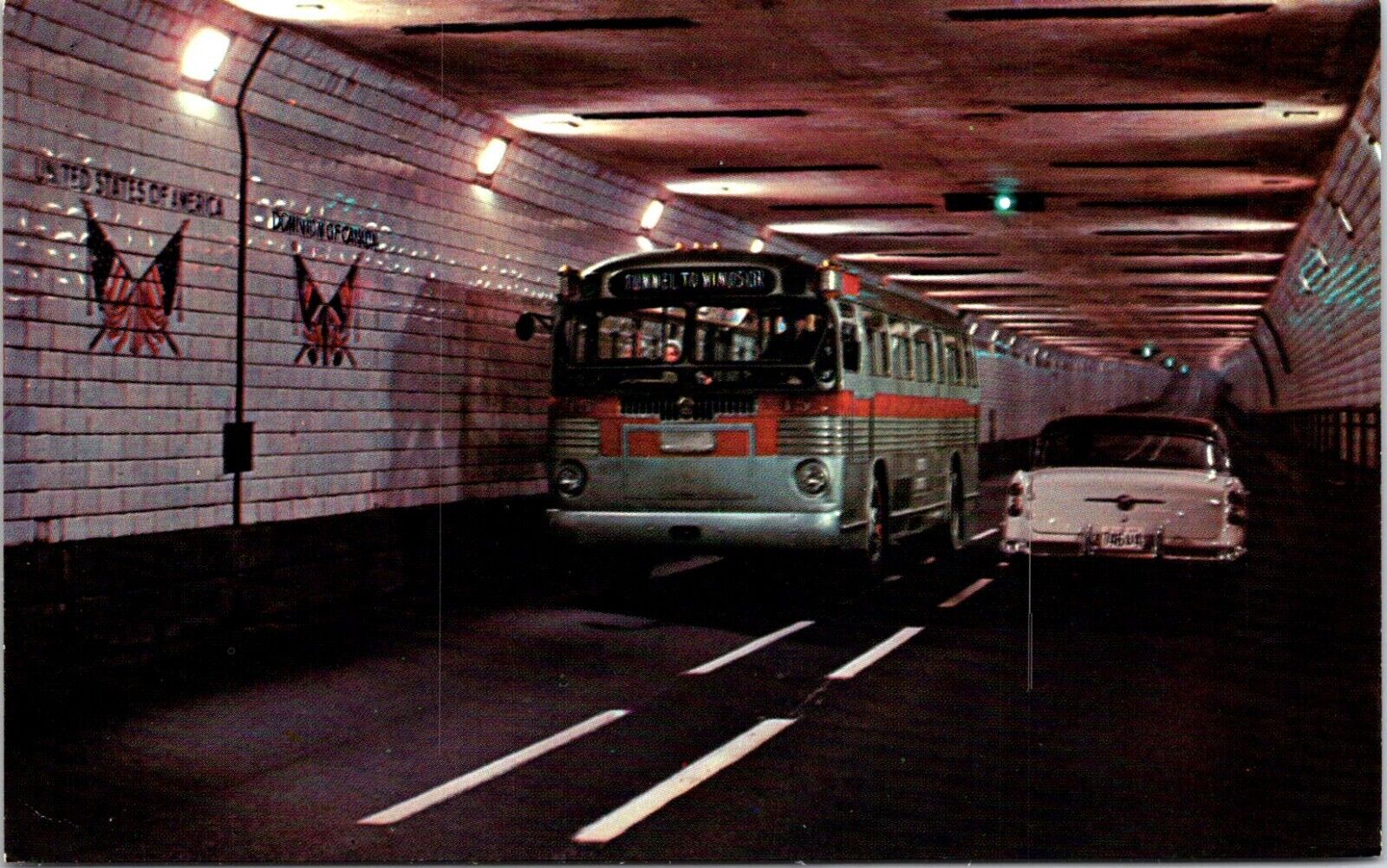 Postcard Detroit-Windsor Tunnel Windsor Ontario Canada D63