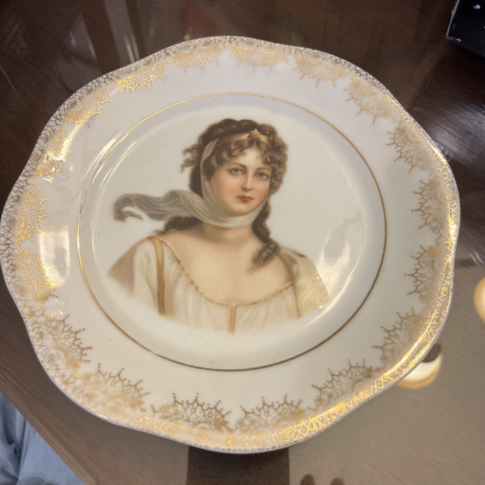 Rare Z.S.& C. Bavaria Queen Louise Cabinet Plate