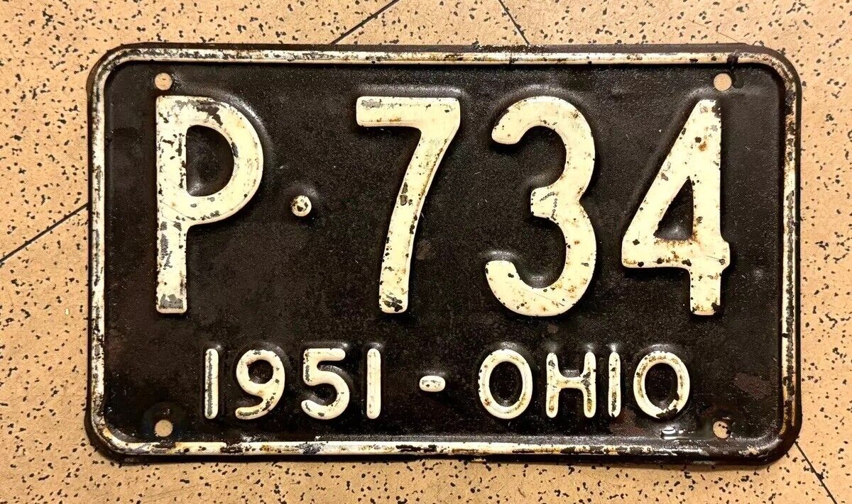 1951 OHIO license plate - DELAWARE COUNTY - EXCELLENT ORIGINAL vintage auto tag