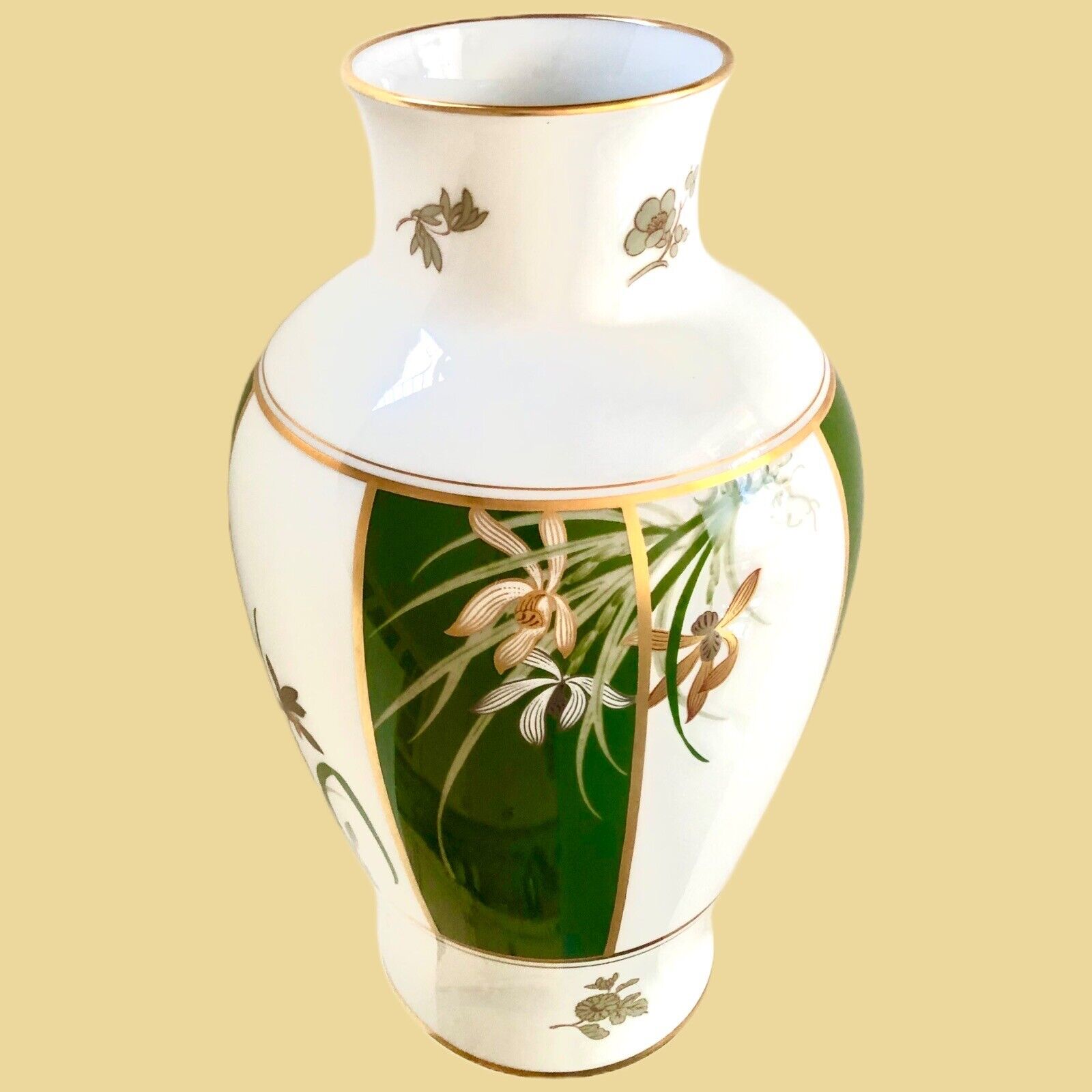 “Vase of the Noble Orchid\