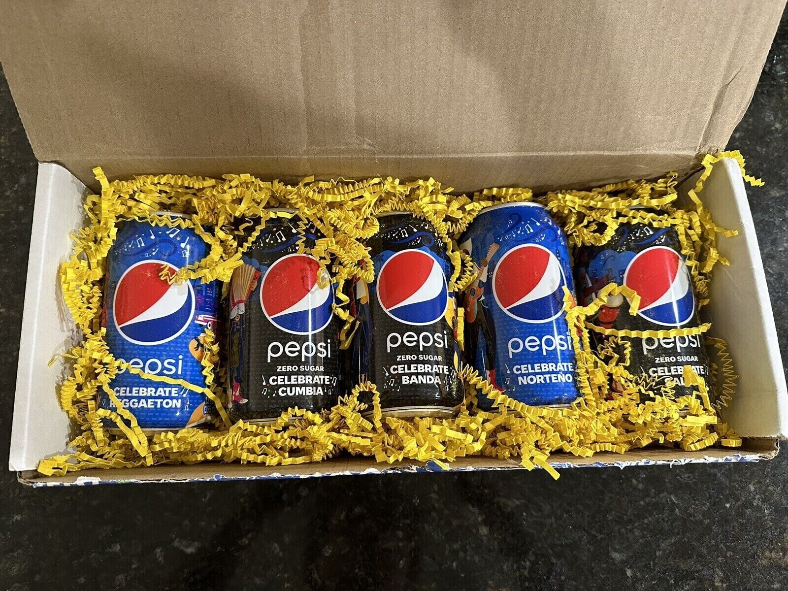 Pepsi Muevelo Con Pepsi LIMITED EDITION 5 Cans