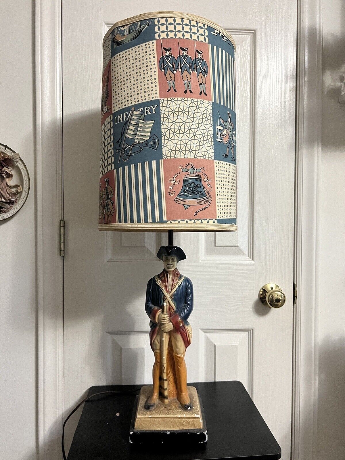 Vintage Lamp Chalkware Revolutionary War Soldier 1960 Quartite Kitschy