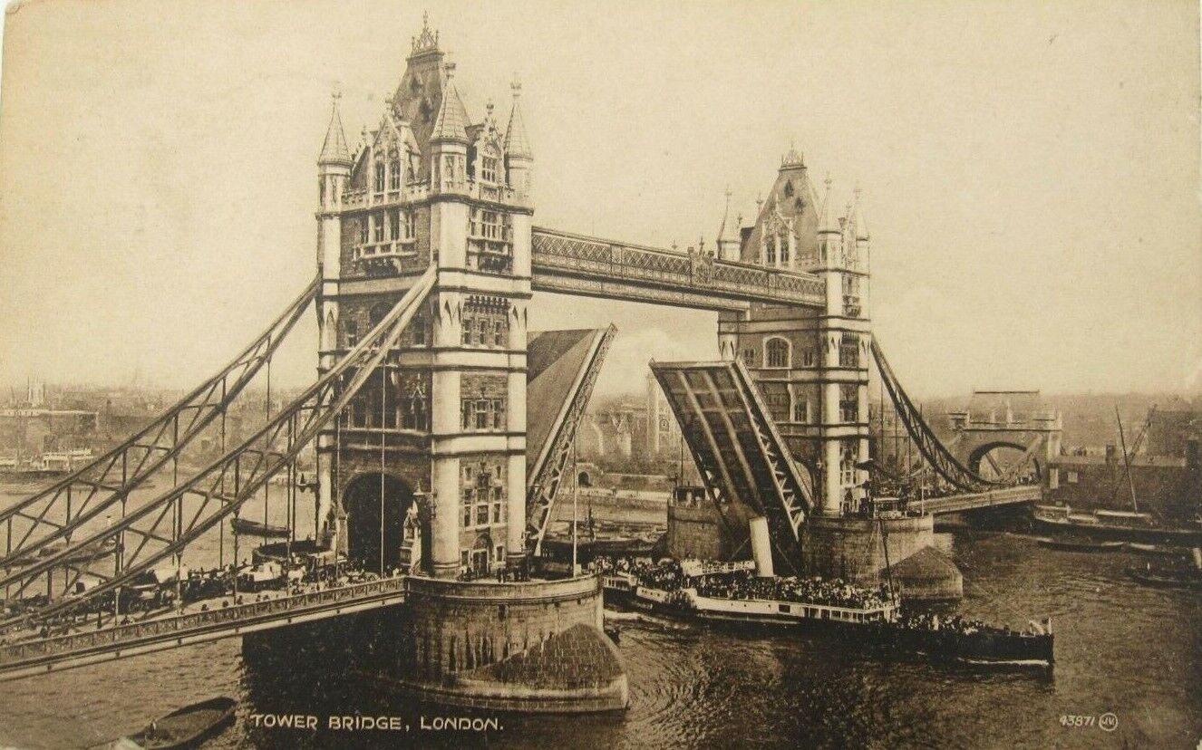 Vintage Tower Open Bridge London UK Horse Carriage Boat Postcard (A134)