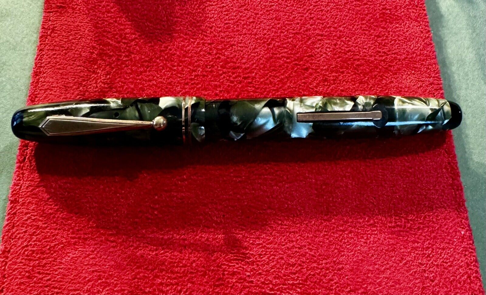 Vintage 1930’s Green Celluloid Parker Parkette Lever Filler Fountain Pen