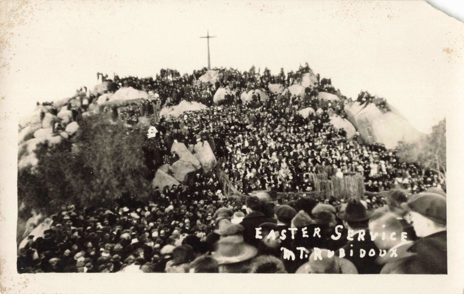 Riverside California, Easter Service Mt. Rubidoux, VTG RPPC Real Photo Postcard
