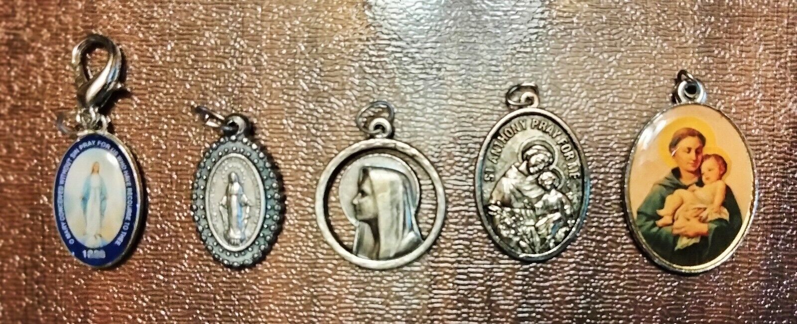 Lot of 5 Catholic Saint Religious Holy Medals, Charms, Pendants.