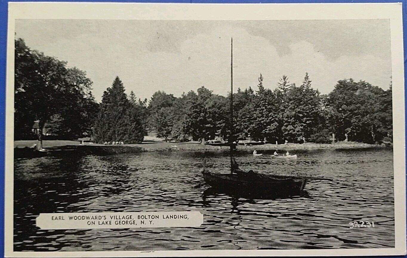 Lake George, NY. Earl Woodward\'s Village, Bolton Landing