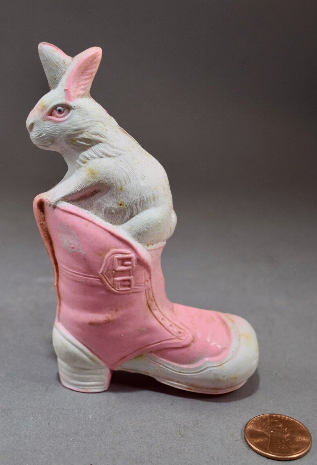ANTIQUE VISCOLOID RABBIT EASTER BUNNY IN SHOE BOOT CELLULOID TOY PINK WHITE 4\