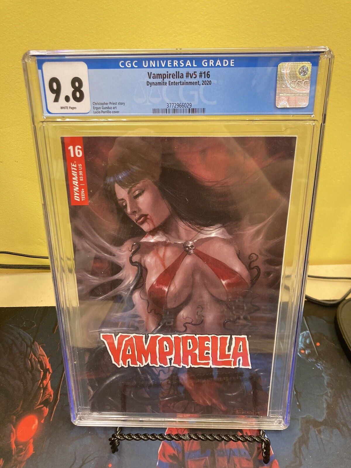 Vampirella #16 (Dynamite, 2020, Cover A) Parrillo CGC 9.8 READ DESCRIPTION