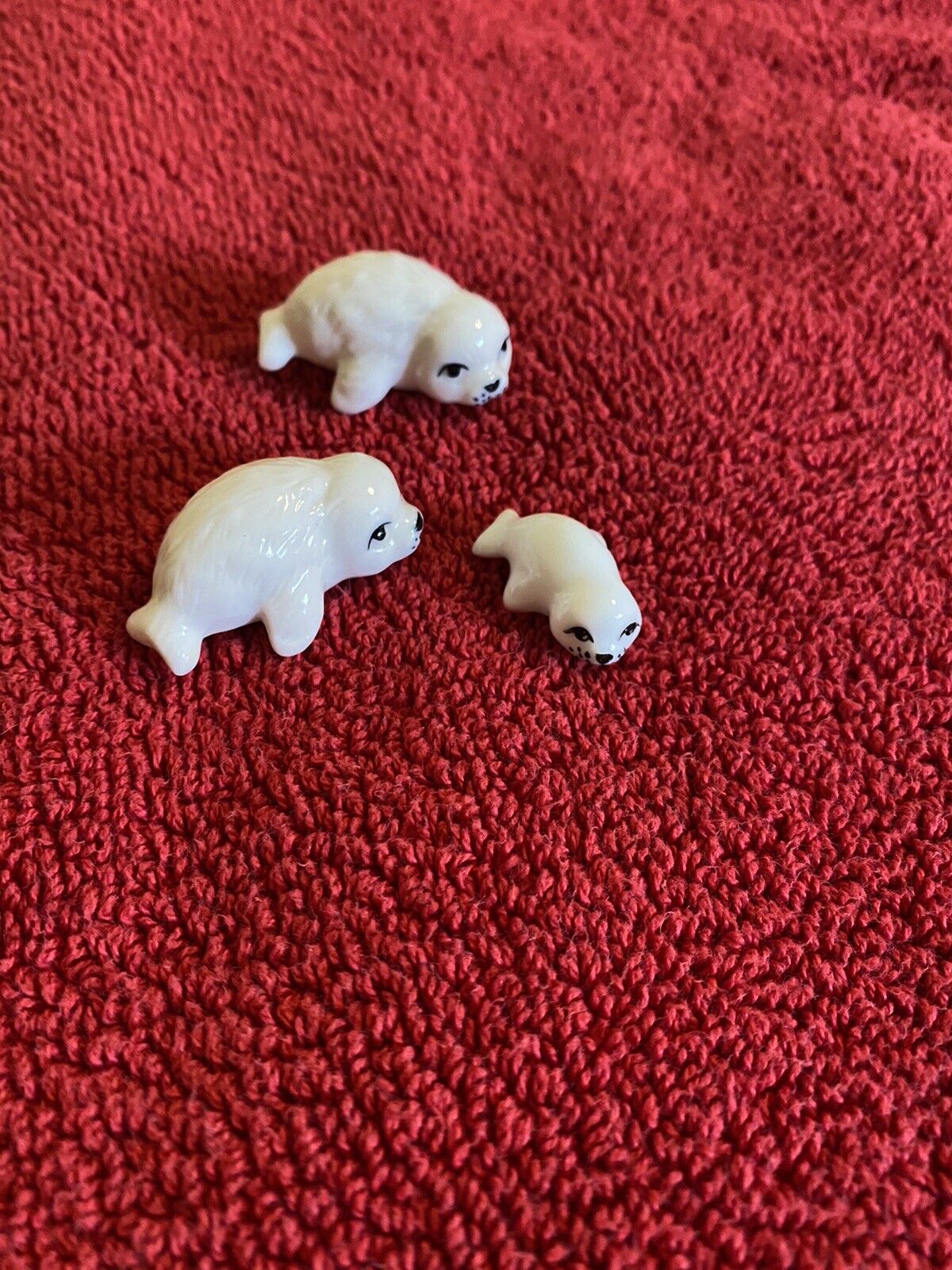 Little miniature bug house seals animals  