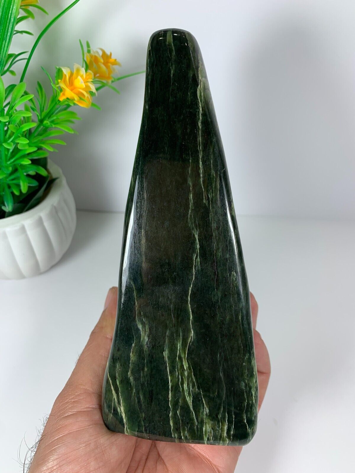 995 Gram Natural Nephrite Jade Rough Polished Stone Tumble Freeform Crystal