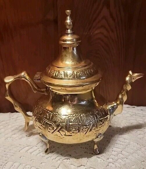 Beautiful Moroccan Diamant Teapot Golden Brass Handcrafted Engraved Traditional