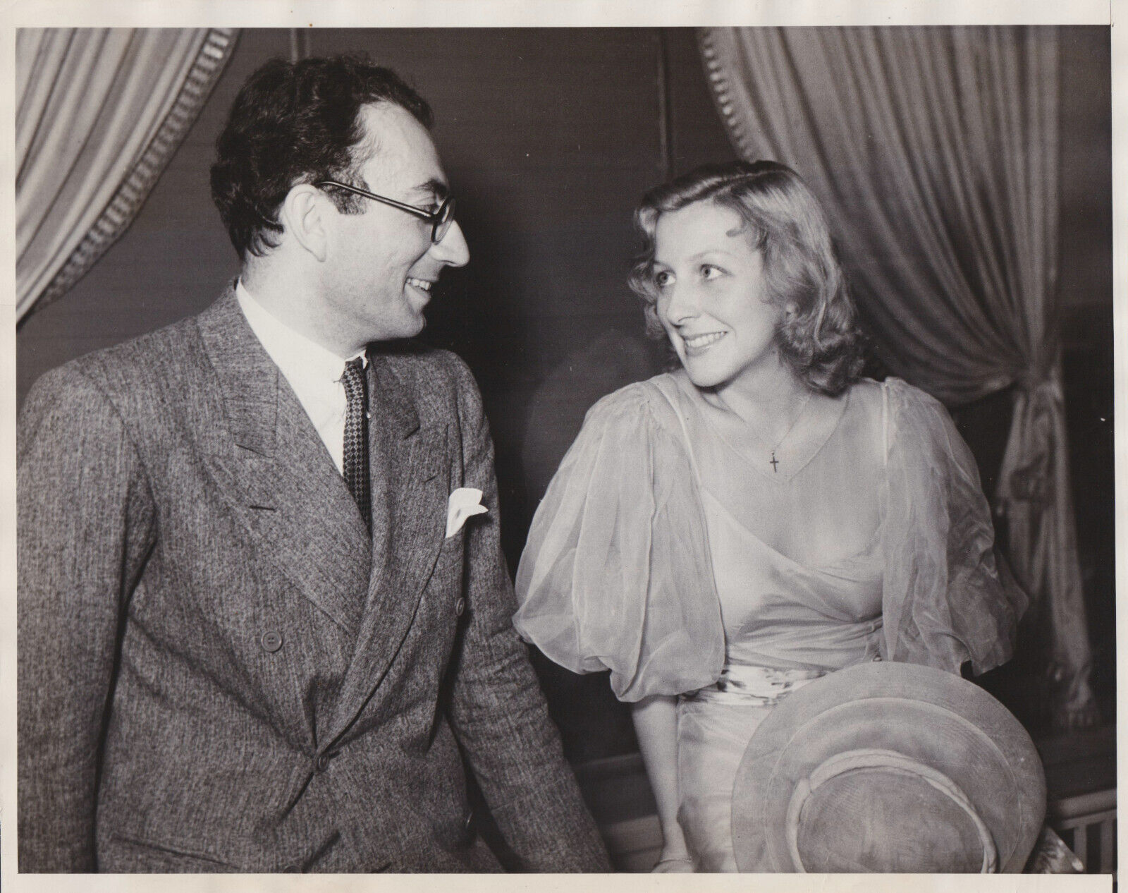 1935 Press Photo Gertrude Michael, Director Rouben Mamoulian at Cafe Trocadero