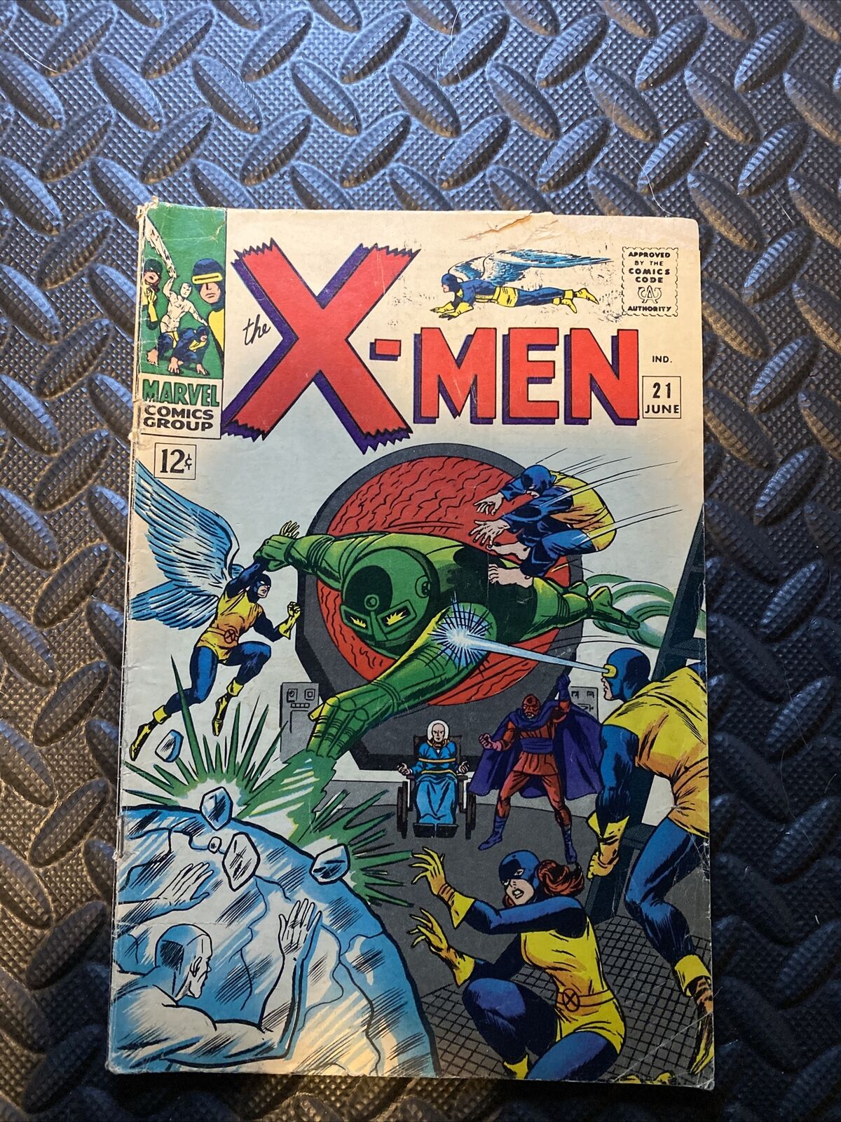 Marvel Comics - Uncanny X-Men, Vol. 1 #21 (June, 1966) Newsstand Edition