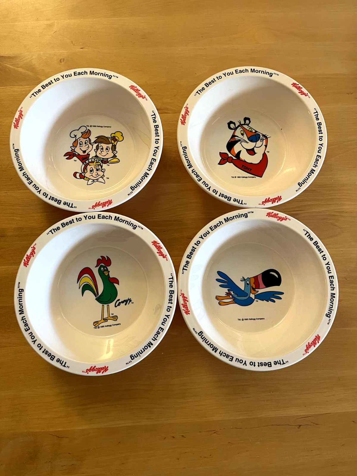 Vintage 1995  Kellogg\'s Cereal Bowls Set  of 4 Characters