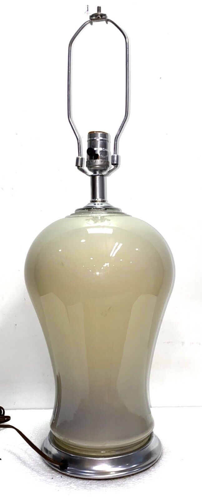 Vintage MCM Hand Blown Glass Electric Table Lamp Neutral Color - dsp9