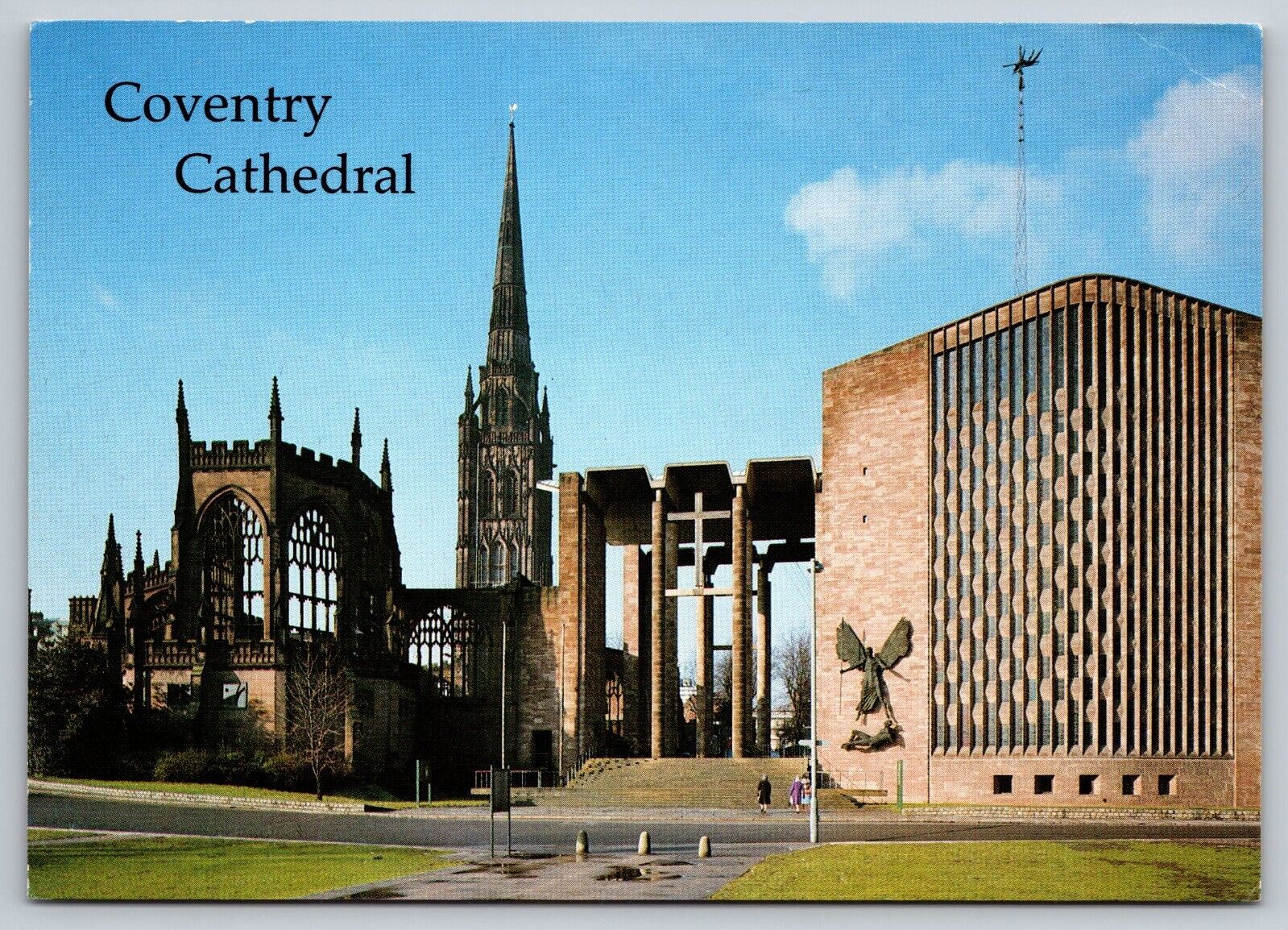 Postcard England Coventry Cathedral Spire and east side Church 3W