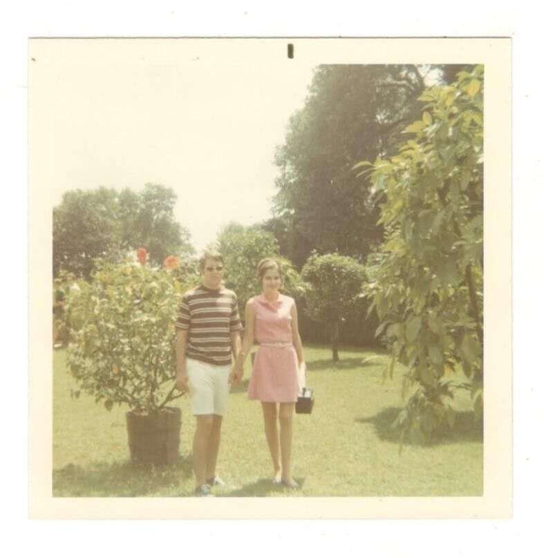 Vtg Photo Pretty Young Woman Pink Dress Man 1960\'s Couple Mt. Vernon Garden CDJ5