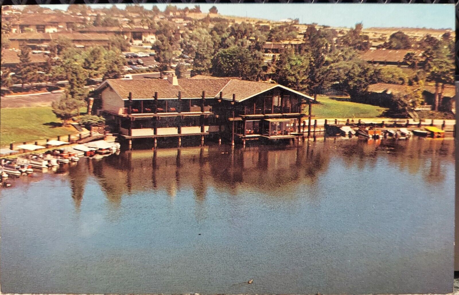 Vintage Postcard Frolander\'s Quail\'s Inn Dinnerhouse San Marcos Lake CA (A173)