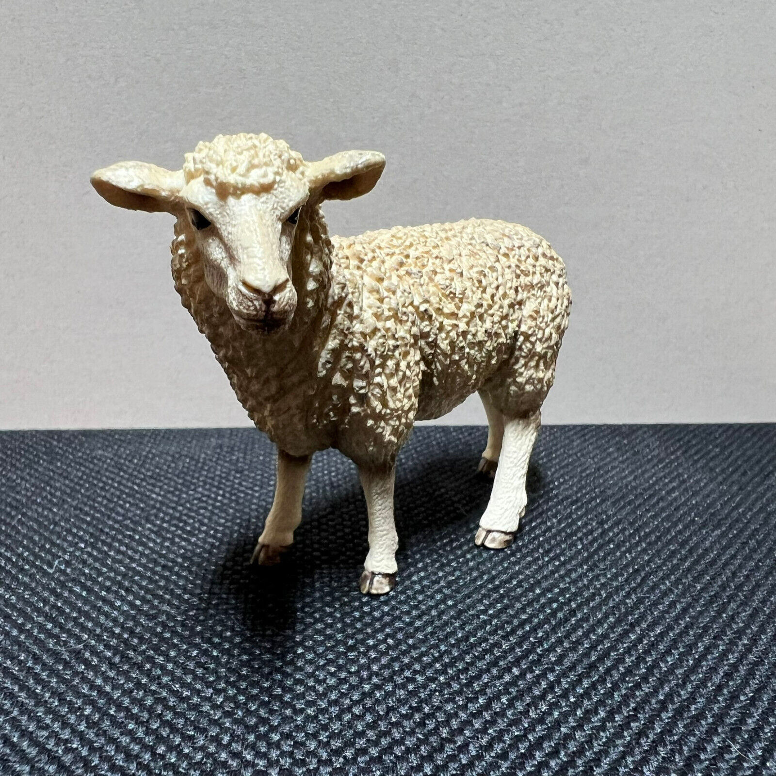 Schleich 2013 Retired White Sheep Ewe - Used