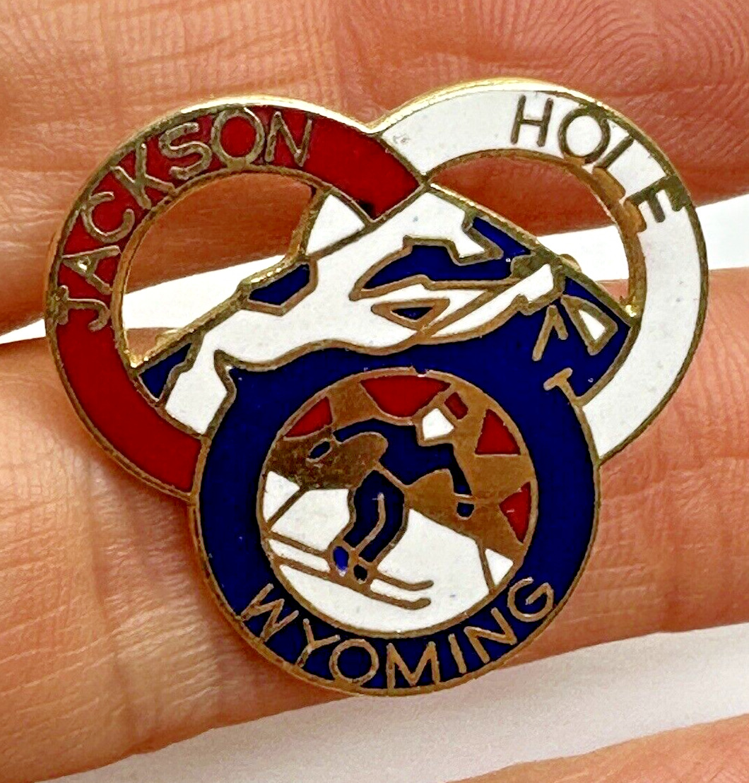 Jackson Hole Wyoming Pin Vintage Skiing travel 1979 Badge Resort Souvenir