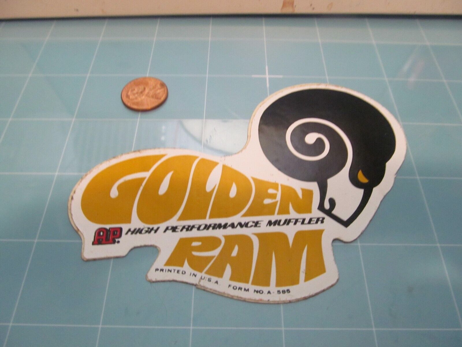 VINTAGE GOLDEN RAM Sticker / Decal  RACING ORIGINAL OLD STOCK
