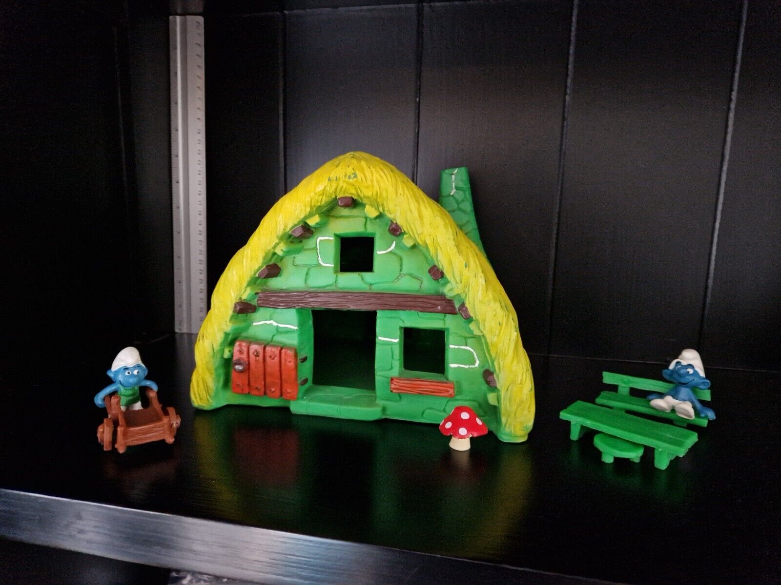 Large Smurf House Green Yellow roof 1974 Germany * Asterix & Obelix Farm House