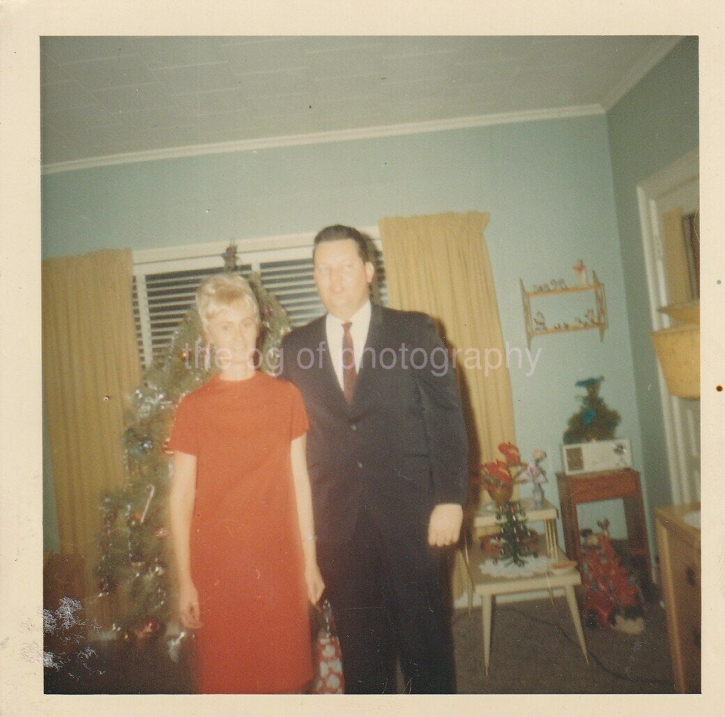 1960\'s COUPLE Woman Man FOUND PHOTO Color  Original VINTAGE 93 15 I