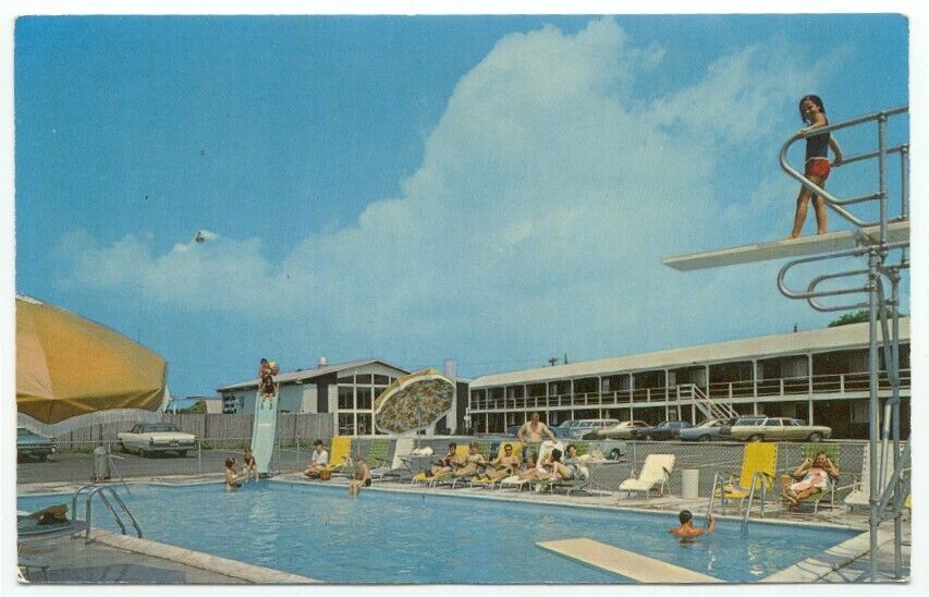 Hyannis MA Squire John Motor Lodge Pool Scene Vintage Postcard Massachusetts