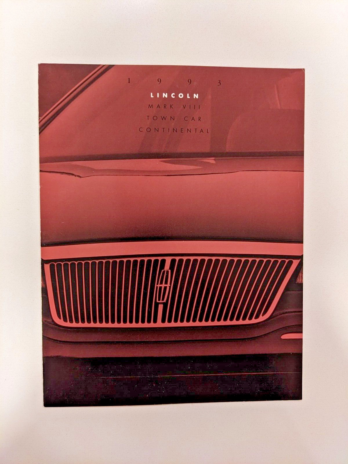 1993 Lincoln Catalog Brochure Continental Town Car, Mark VIII Excellent Original