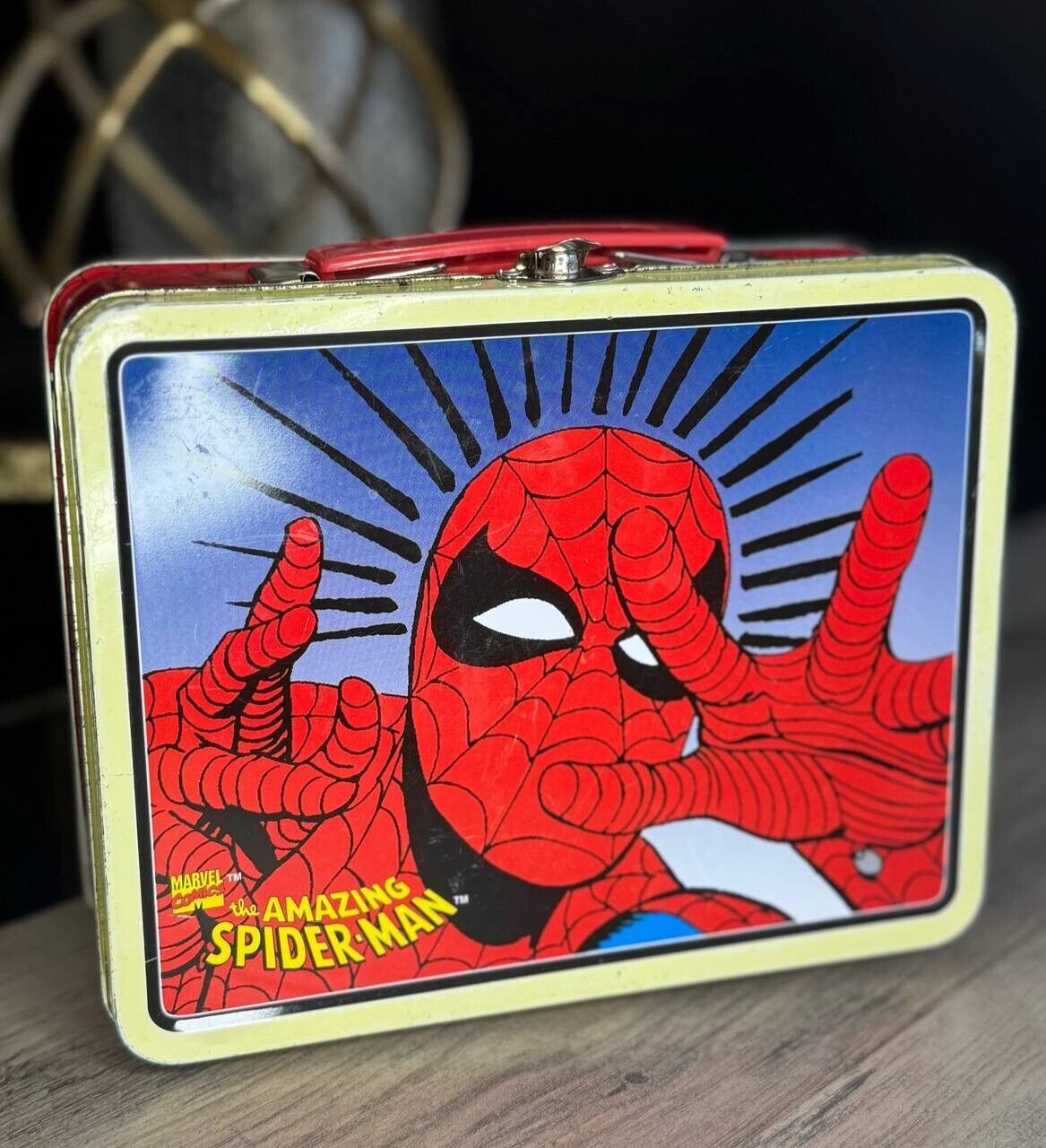Vintage Marvel Spiderman Lungch Box Metal Peter Parker Comic Book Hero