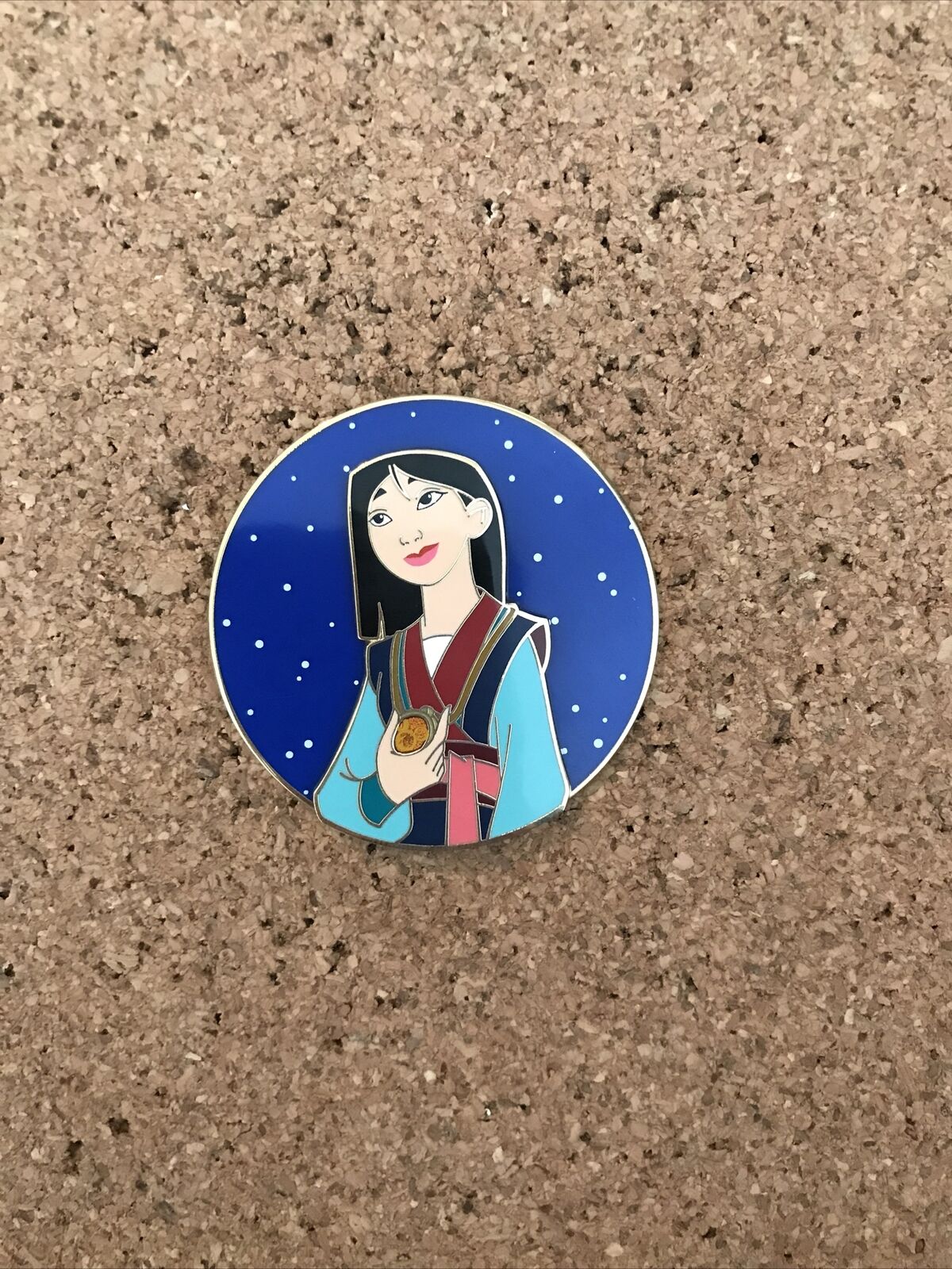 Mulan Official Mini Beloved Beauties Disney Fantasy Gold Pin Le 35 