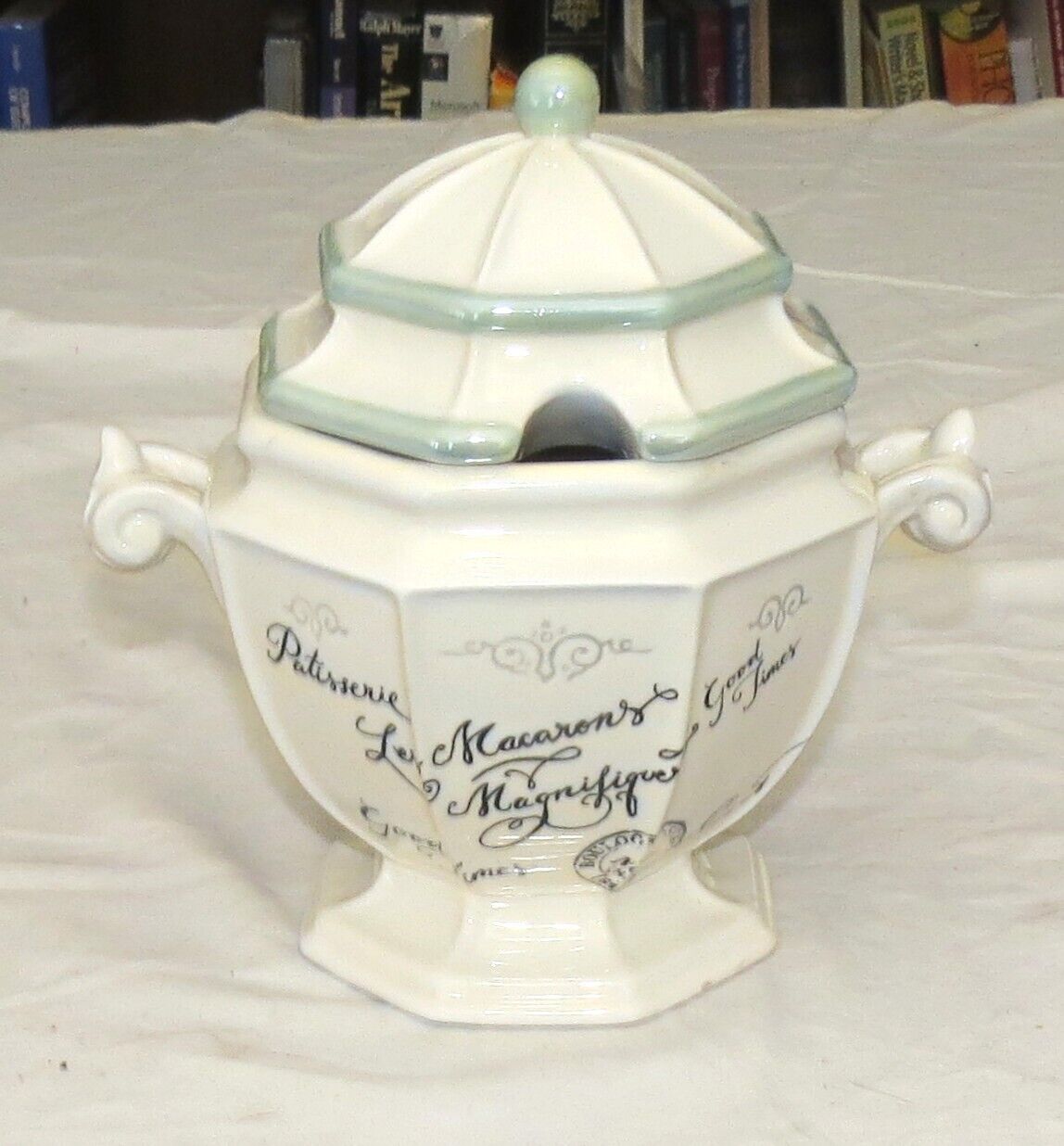 Grasslands Road - French Patisserie Soup Tureen - Never Used