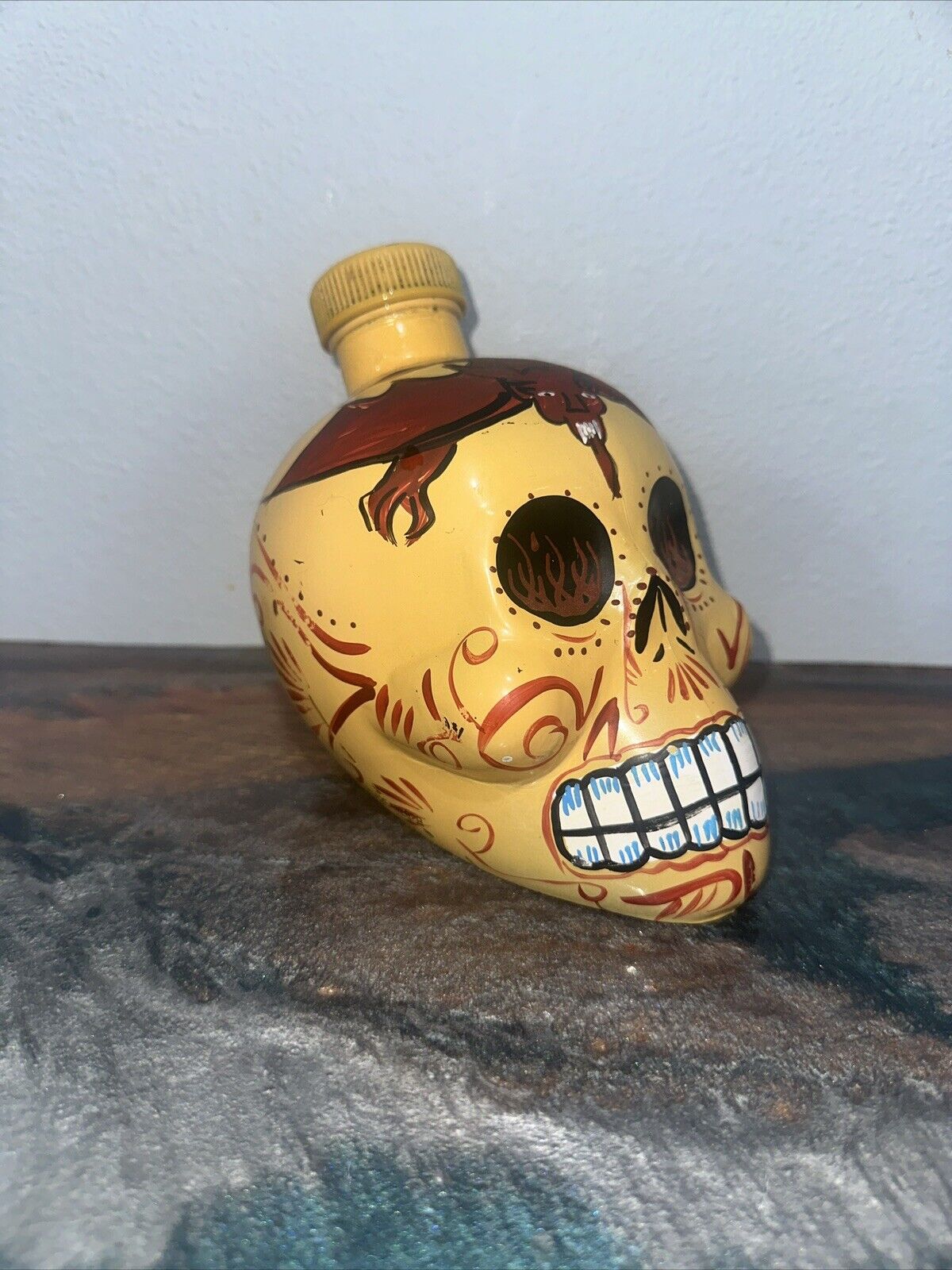 Kah Tequila 750ml Skull Hand Painted Day Of the Dead Devil Decanter 