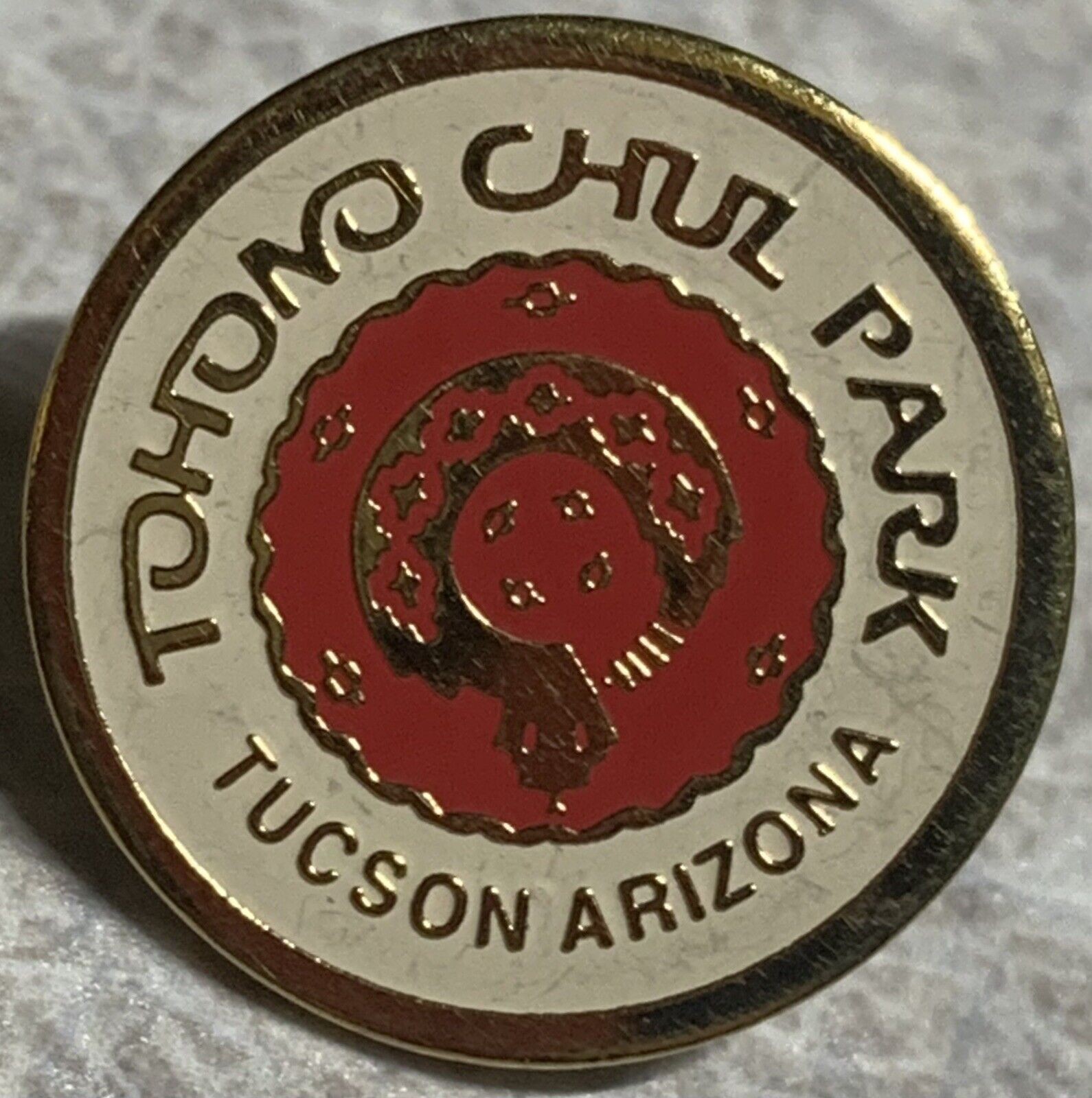 TOHONO CHUL PARK Tucson Arizona Souvenir Lapel Hat Pin [Q]