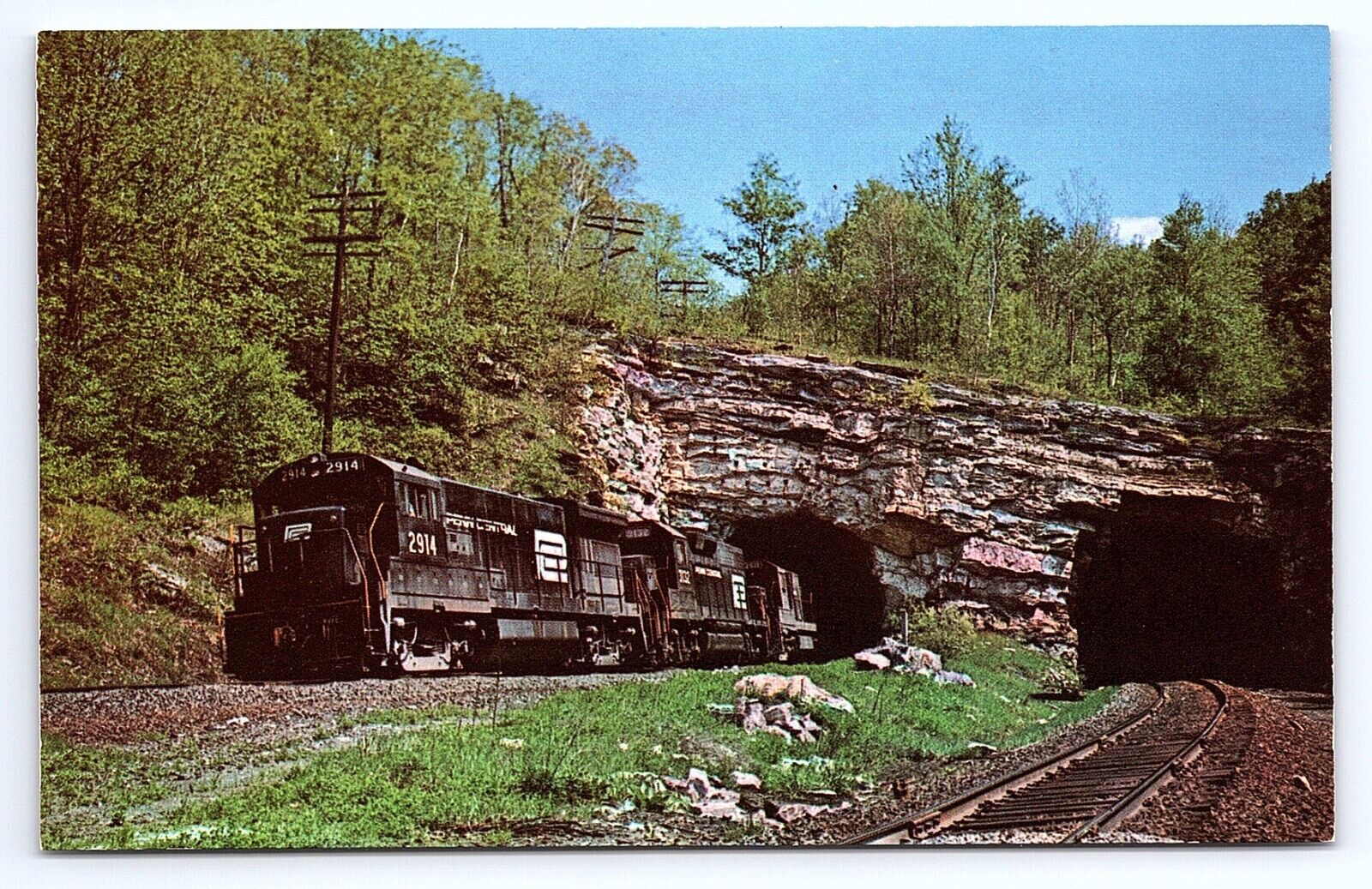 Postcard Penn Central 2914 Canaan New York State Line Tunnel B&A Railroad