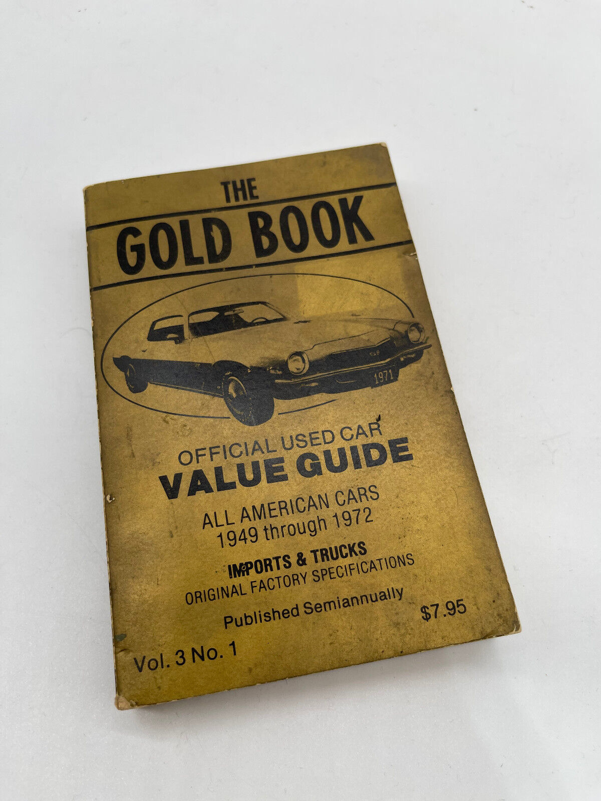 1949-1972 THE GOLD BOOK OFFICIAL USED CAR VALUE GUIDE
